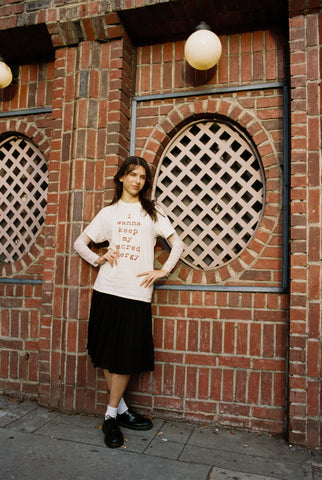 Kirsten Izer Tee Shirt - Size L