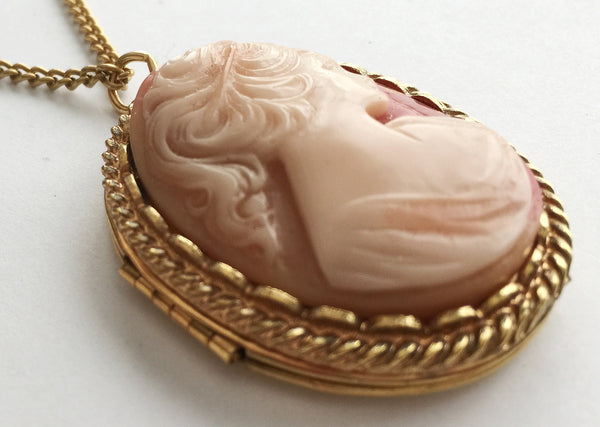 Vintage Cameo Front Locket Pendant Necklace - Hollee