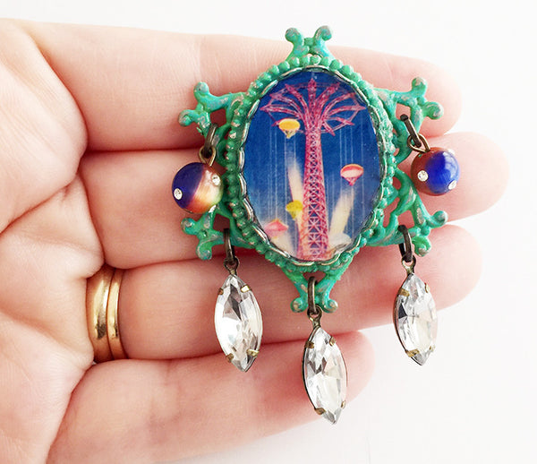 Coney Island Parachute Jump Rhinestone Dangle Pin - Hollee