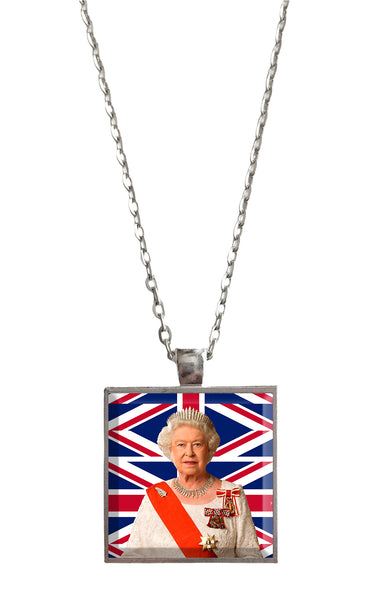 Queen Elizabeth II - Royal Pendant Necklace