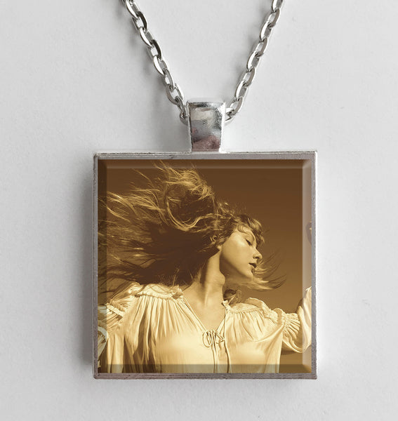 Taylor Swift - Fearless (Taylor's Version) - Album Cover Art Pendant Necklace